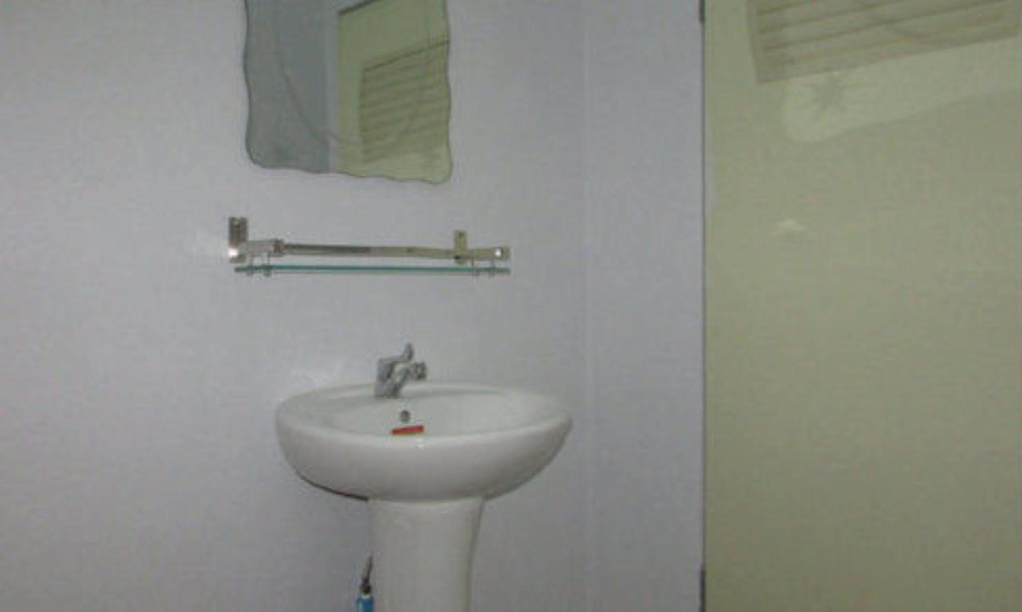 Manita Anna Guesthouse Jullyanna Before Σίχανουκβιλ Εξωτερικό φωτογραφία
