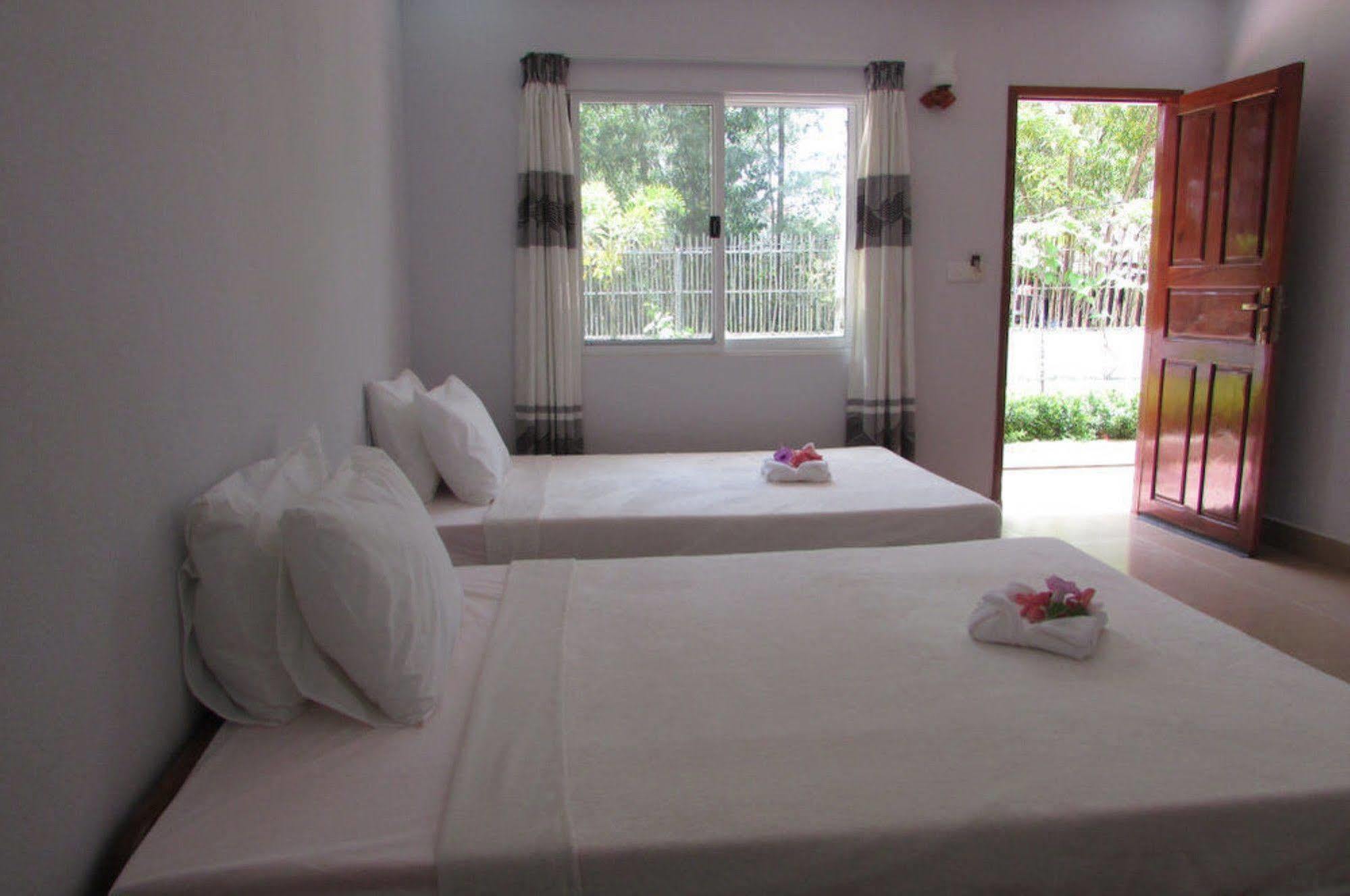 Manita Anna Guesthouse Jullyanna Before Σίχανουκβιλ Εξωτερικό φωτογραφία