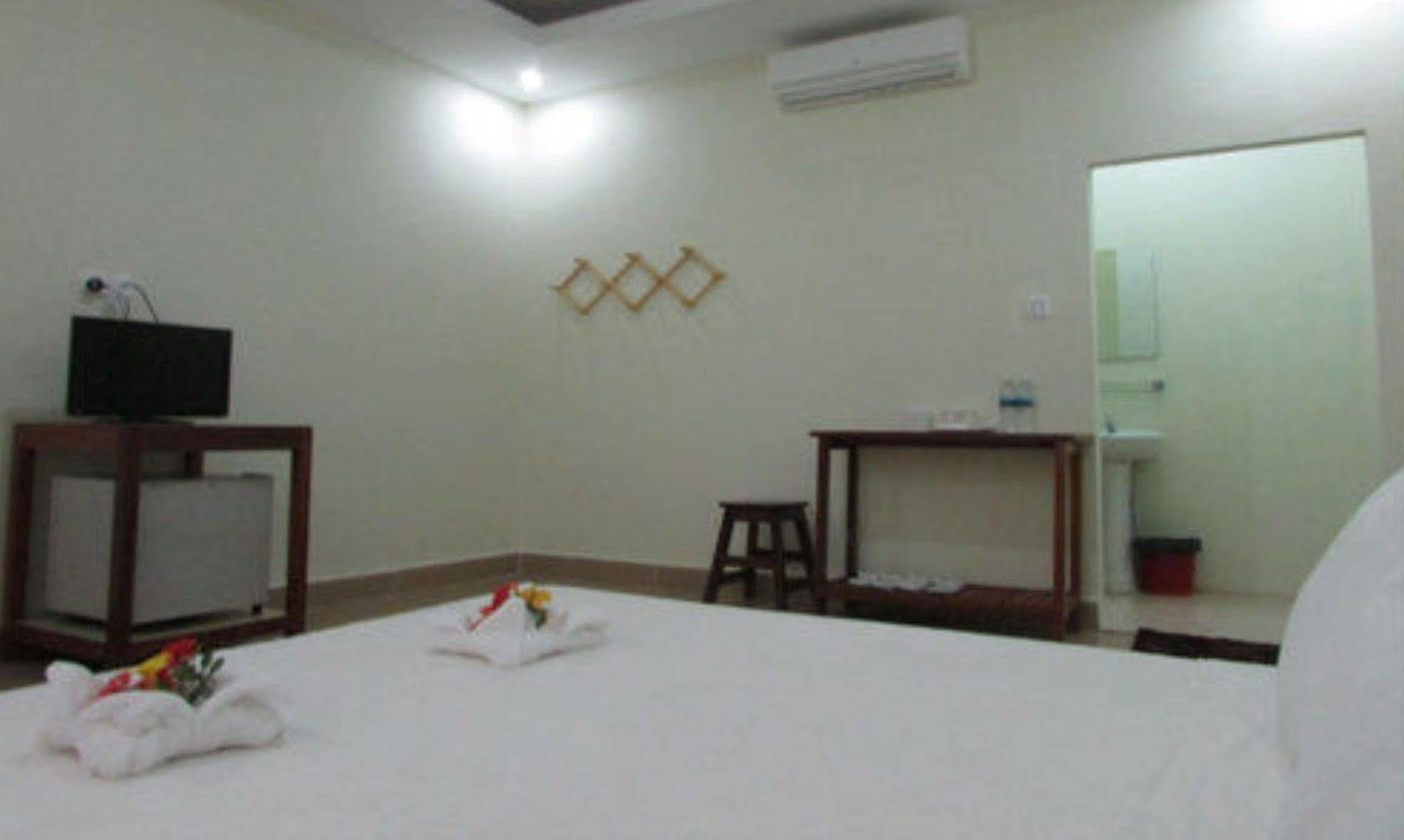 Manita Anna Guesthouse Jullyanna Before Σίχανουκβιλ Εξωτερικό φωτογραφία